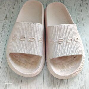 Bebe Logo Malaga Soft Pale Pink Rubber Foam Cloud Slide Slipper Sandals 9 GUC